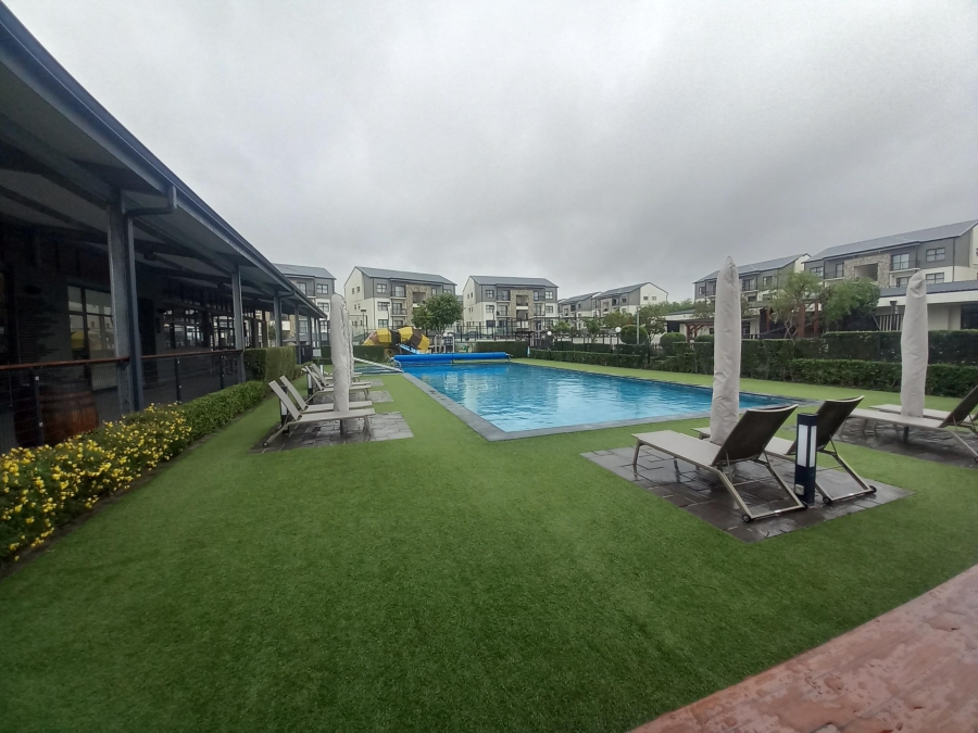 To Let 1 Bedroom Property for Rent in Sandown Western Cape
